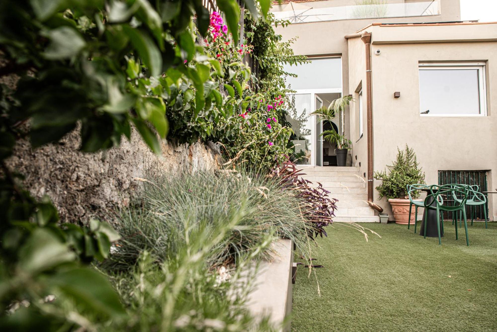 Luxury B&B Euphorbia Acireale Exteriör bild